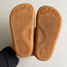 Load image into Gallery viewer, Froddo Barefoot Shoes - UK6 /EU23
