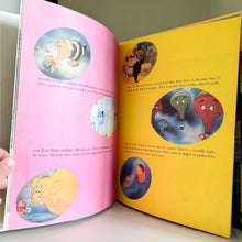 Load image into Gallery viewer, Vintage 70’s Winnie The Pooh Board Book
