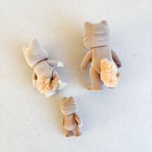 Load image into Gallery viewer, Sylvanian Families Cat Family
