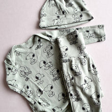 Load image into Gallery viewer, H&amp;M Snoopy 3-piece Set - 4-6 months

