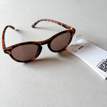 Load image into Gallery viewer, H&amp;M Sunglasses- 1-3 years - BNWT
