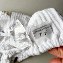 Load image into Gallery viewer, Aden &amp; Anais  Change Mat Cover - Star Print
