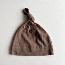 Load image into Gallery viewer, Peekaboo Knot Hat - 0-6 months
