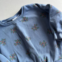 Load image into Gallery viewer, Zara Blue Floral Sweater - 3-4 years
