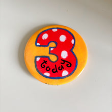 Load image into Gallery viewer, Vintage 3rd Birthday Badges
