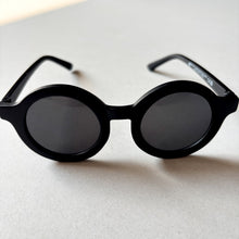 Load image into Gallery viewer, H&amp;M Sunglasses - 1-3 years
