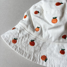 Load image into Gallery viewer, Zara Oranges Bucket Hat - 3-4 years
