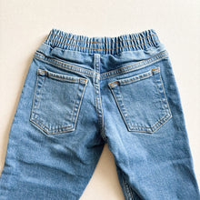 Load image into Gallery viewer, Mini Boden Jeans - 4 years
