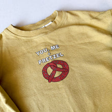 Load image into Gallery viewer, Zara Pretzel Sweater - 5 years
