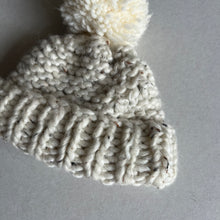 Load image into Gallery viewer, Handknit Bobble Hat - 0-6 months
