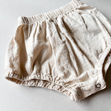 Load image into Gallery viewer, Bebe Holic Cream Bloomers - 6-12 months
