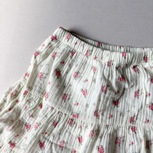Load image into Gallery viewer, Mipounet Floral Lined Skirt - 8 years
