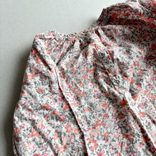 Load image into Gallery viewer, Bout’Chou Floral Blouse - 18 months
