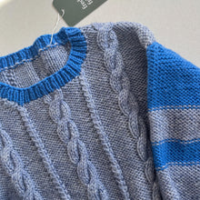 Load image into Gallery viewer, Handknit Jumper - 3-4 years
