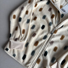 Load image into Gallery viewer, H&amp;M Cream Fleece - 6-8 years
