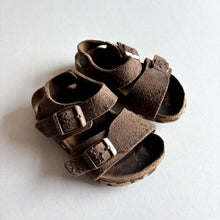 Load image into Gallery viewer, Birkenstock Sandals - EU23/UK6
