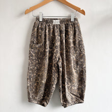 Load image into Gallery viewer, Claude &amp; Co Leopard Print Barrel Leg Trousers - 3-4 years
