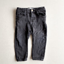 Load image into Gallery viewer, Zara Jeans - 9-12 months
