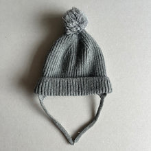 Load image into Gallery viewer, Zara Grey Bobble Hat - 6-12 months
