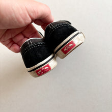 Load image into Gallery viewer, VANS Trainers - UK5
