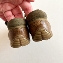 Load image into Gallery viewer, Bisgaard Shoes - EU20 / UK4
