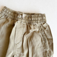 Load image into Gallery viewer, Zara Green Shorts - 4-5 years
