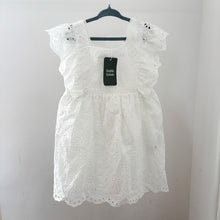 Load image into Gallery viewer, Zara White Dress - 4-5 years
