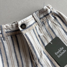 Load image into Gallery viewer, Janie and Jack Stripe Shorts - 4 years
