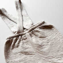 Load image into Gallery viewer, H&amp;M Cream Braced Shorts - 2-3 years
