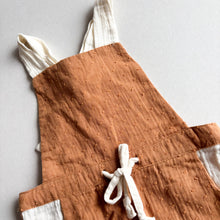 Load image into Gallery viewer, Popelin Short Organic Dungarees - 18-24 months
