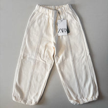 Load image into Gallery viewer, Zara Cream Trousers - 6 years - BNWT
