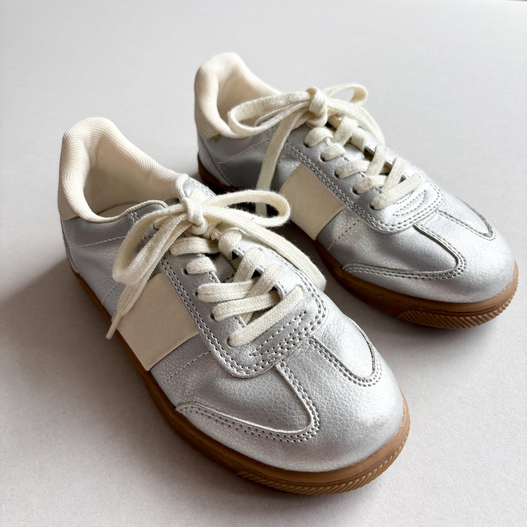 Zara Silver Trainers - UK2 / EU34 (BNWOT)