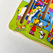 Load image into Gallery viewer, Goki Circus Sliding Puzzle
