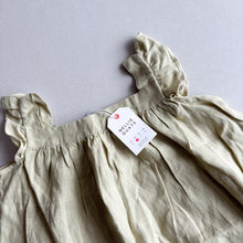 Load image into Gallery viewer, Nellie Quats Green Linen Oversized Dress - 5-6 years (BNWT)
