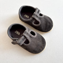 Load image into Gallery viewer, Zara Barefoot Shoes - EU20 / UK4
