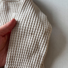 Load image into Gallery viewer, H&amp;M Cream Waffle Jumper - 6-9 months
