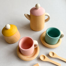 Load image into Gallery viewer, Raduga Grez Tea Set
