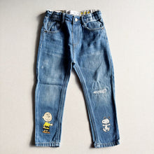 Load image into Gallery viewer, Zara Snoopy Jeans - 3-4 years
