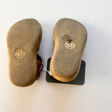 Load image into Gallery viewer, Salt Water Brown Sandals - UK5
