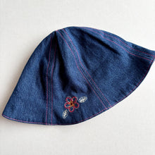 Load image into Gallery viewer, Oshkosh Y2K Bucket Hat - 2-4 years
