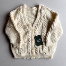 Load image into Gallery viewer, Handknit Cream Cable Knit Cardigan - 5-6 Years
