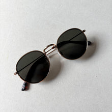 Load image into Gallery viewer, H&amp;M Sunglasses - 1-3 years
