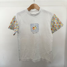 Load image into Gallery viewer, Adams Vintage Oranges &amp; Lemons T-Shirt - 5-6 years
