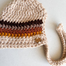 Load image into Gallery viewer, Tea &amp; Crochet Cream &amp; Brown Bonnet - 1-3 years
