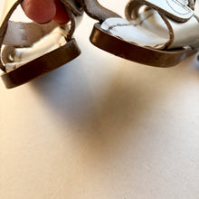 Load image into Gallery viewer, Salt Water Silver Sandals - UK6
