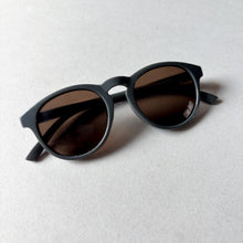 Load image into Gallery viewer, H&amp;M Sunglasses - 1-3 years
