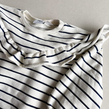 Load image into Gallery viewer, Zara Stripe Sweater - 4-5 years
