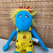 Load image into Gallery viewer, Vintage (1999) Tweenies Bella Plush
