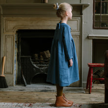 Load image into Gallery viewer, Nellie Quats Blue Linen Dress - 5-6 years
